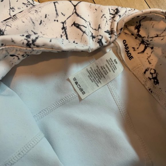 GARAGE Women's Marble Pattern Leggings - Picture 4 of 5